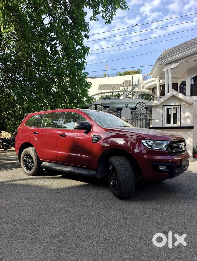 2017 Ford Endeavour 3.2 Trend At  ₹6+ Lakh Worth Premium Modification