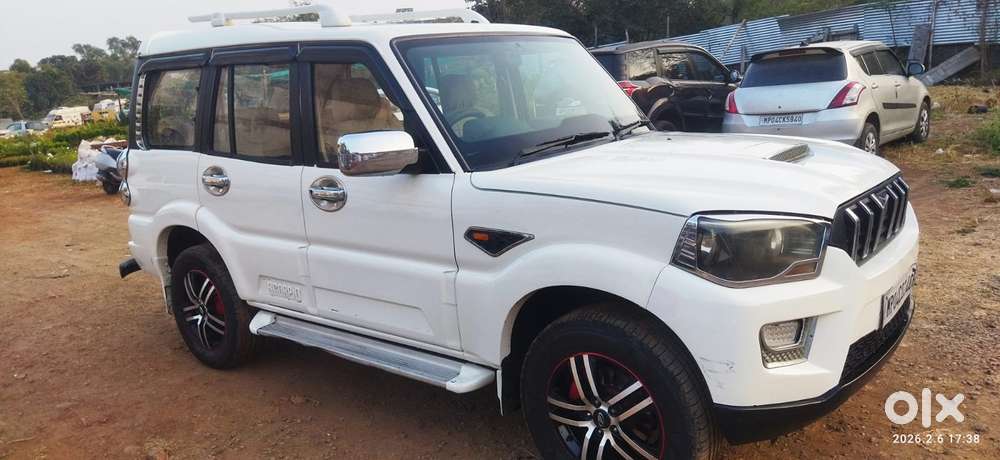Mahindra Scorpio S4, 2016, Diesel