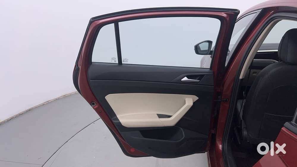 Volkswagen Virtus Highline Plus 1.0 Tsi At, 2024, Petrol