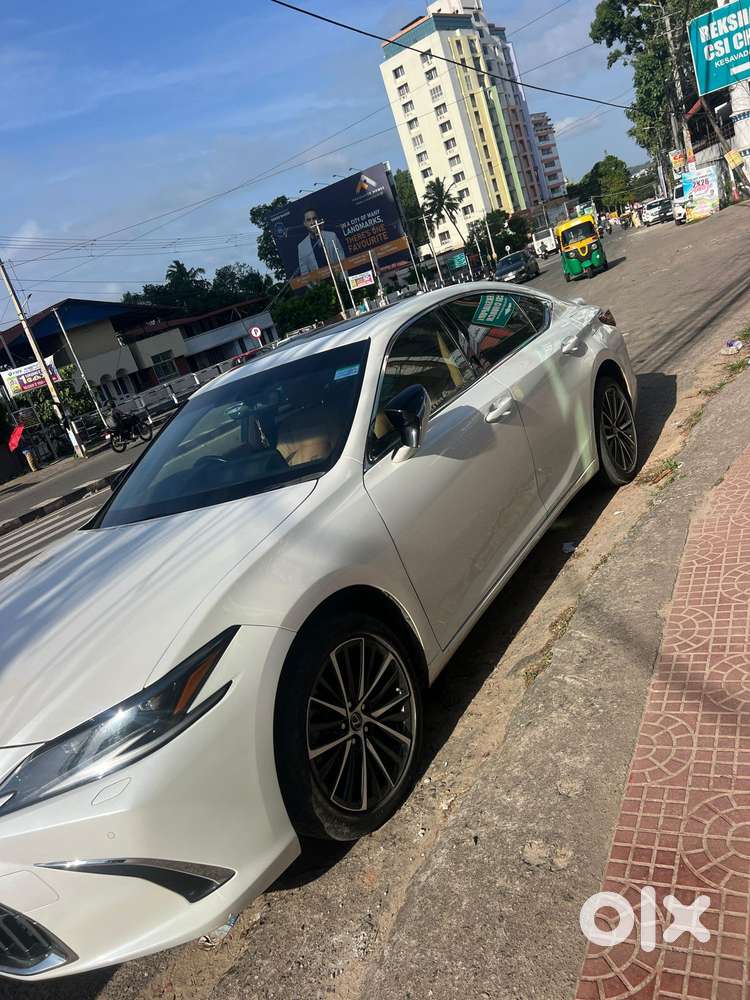 Lexus Es 300h Luxury, 2025, Petrol
