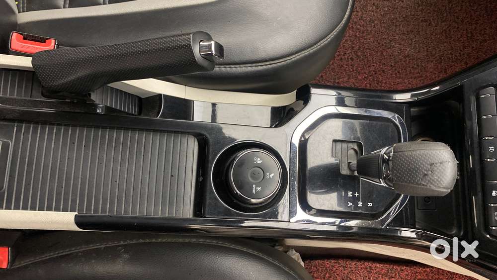 Tata Nexon 1.2 Revotron Xza Plus, 2020, Petrol