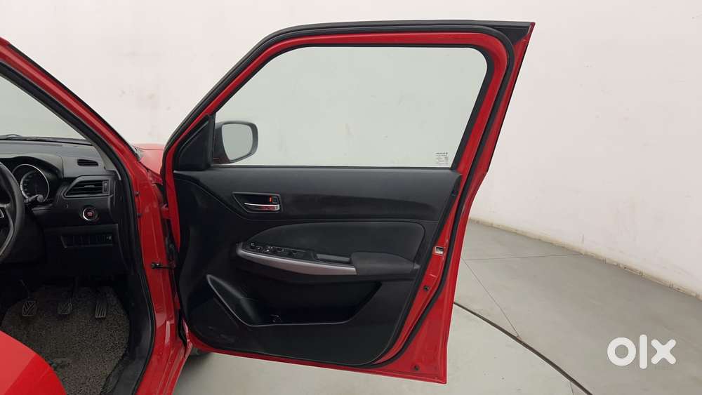 Maruti Suzuki Swift 1.3 Zxi, 2022, Petrol