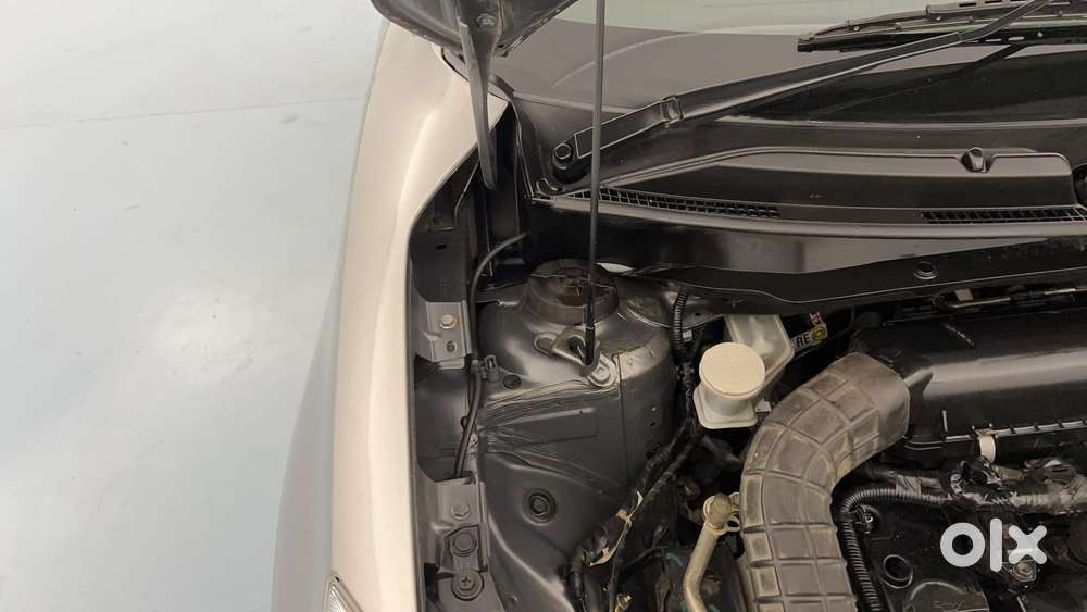 Maruti Suzuki Dzire 1.2 Vxi, 2022, Petrol