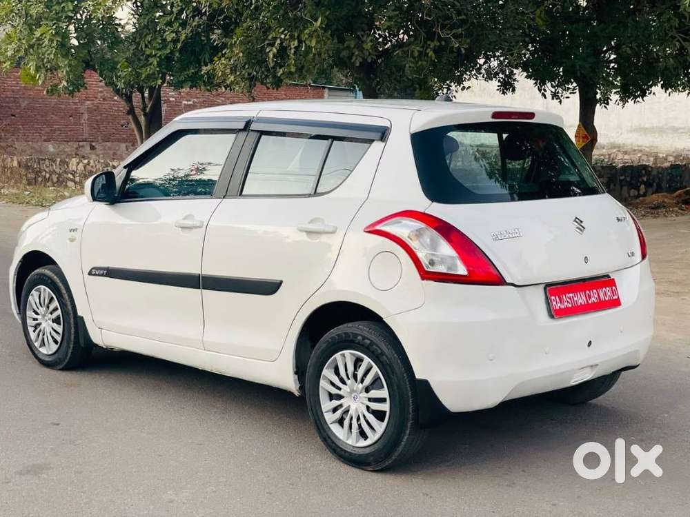 Maruti Suzuki Swift 2018 Lxi, 2017, Petrol