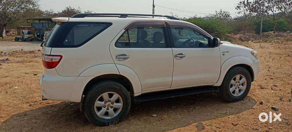 Toyota Fortuner Diesel 2010