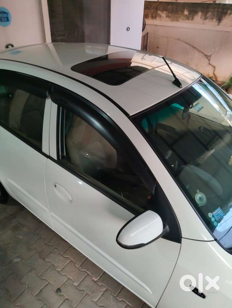 Hyundai I10 Asta At, 2011