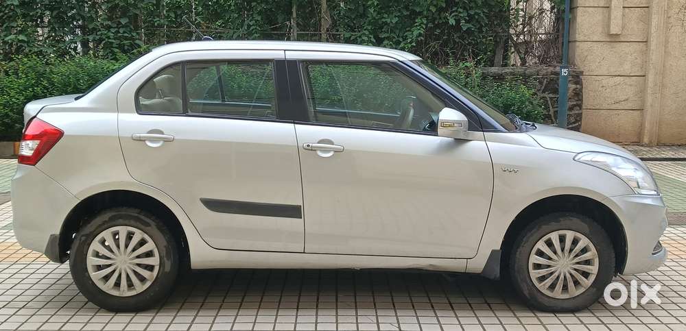 Maruti Suzuki Swift Dzire 1.2 Vxi Bsiv, 2015, Petrol
