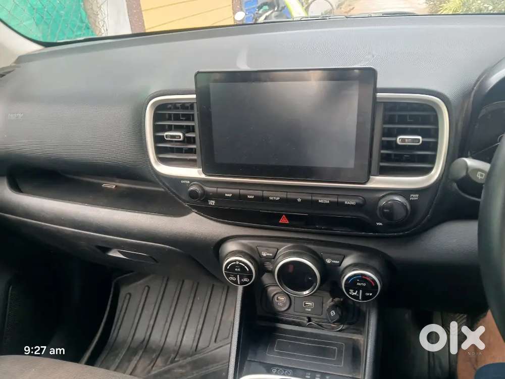 Hyundai Venue 2019 Petrol Well Maintained