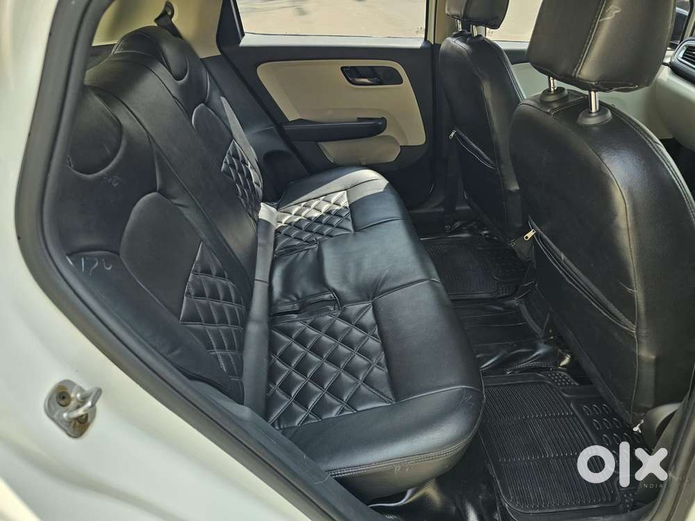 Tata Altroz 1.2 Xm Plus, 2023, Petrol