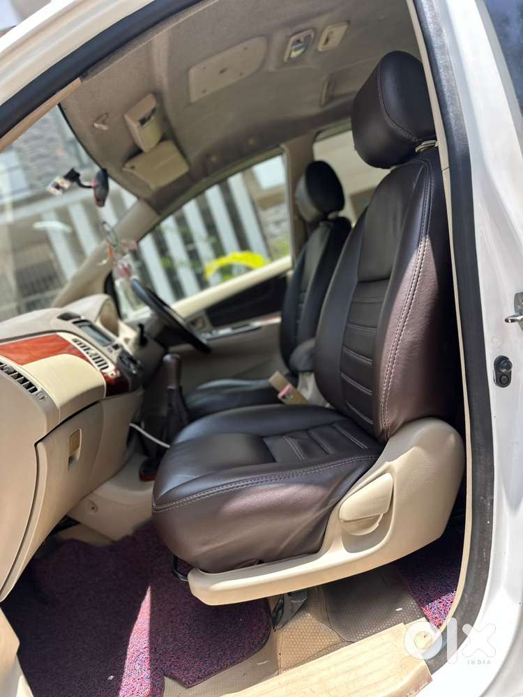 Toyota Innova 2.5 G (diesel) 8 Seater, 2006, Diesel