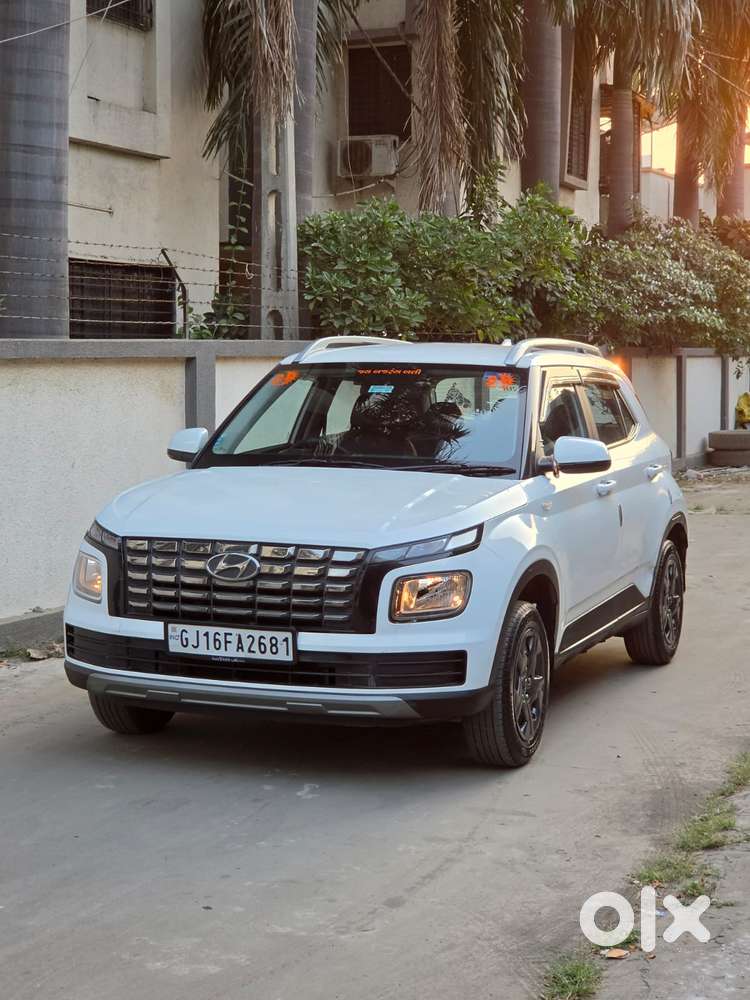 Hyundai Venue S 1.2 Petrol, 2025, Cng & Hybrids