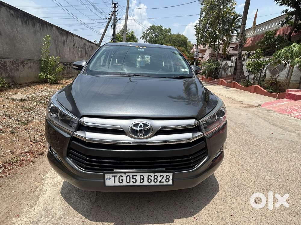 Toyota Innova Crysta 2.4 V 7 Str, 2016, Diesel