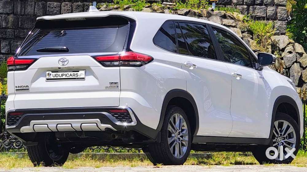 Toyota Innova Hycross 2.0 Zx (o) Hybrid 7 Str, 2024, Petrol