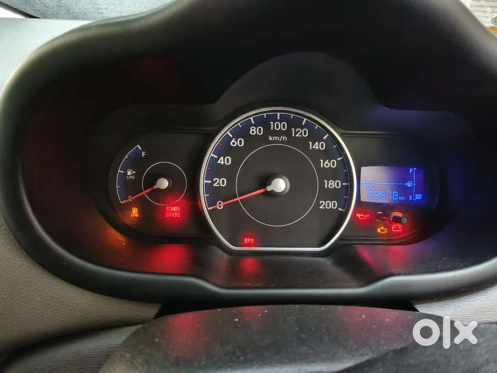 Hyundai I10 2013 Lpg/ Petrol 30000 Km Driven