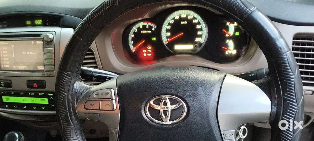 Toyota Innova 2015 Diesel Well Maintained