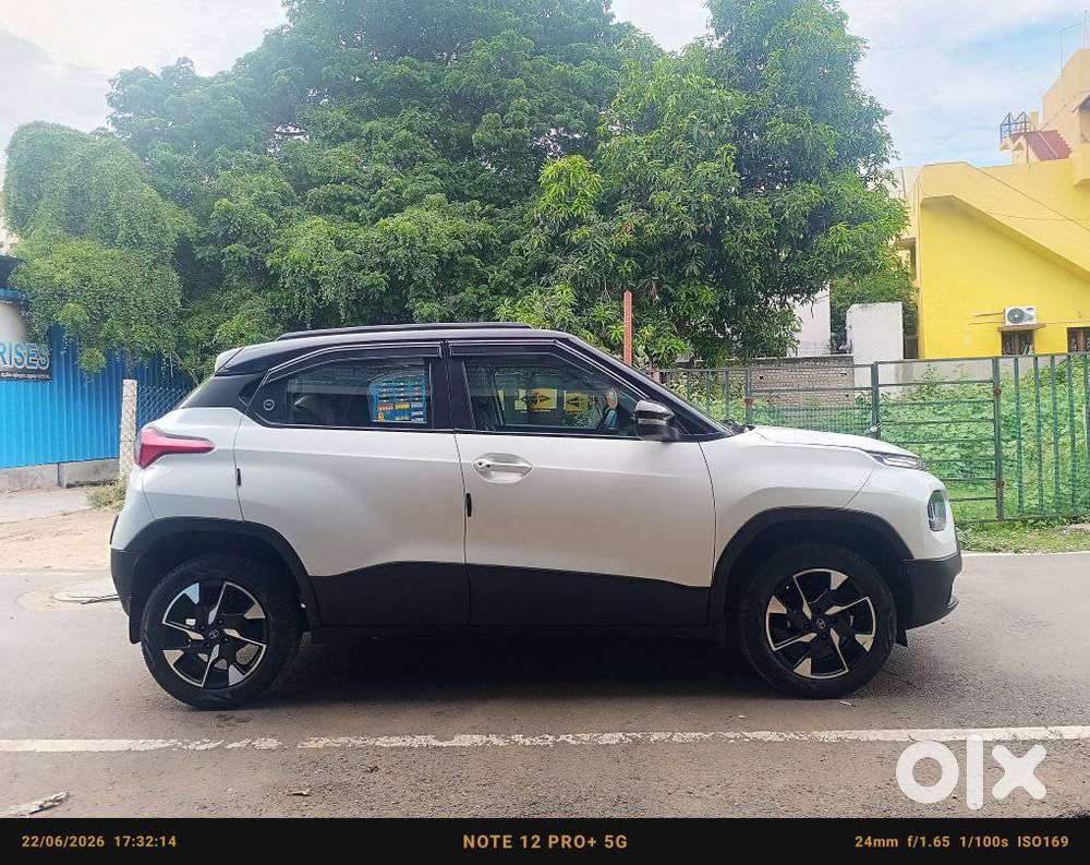 Tata Punch Creative Dual Tone Mt Sunroof, 2023, Petrol