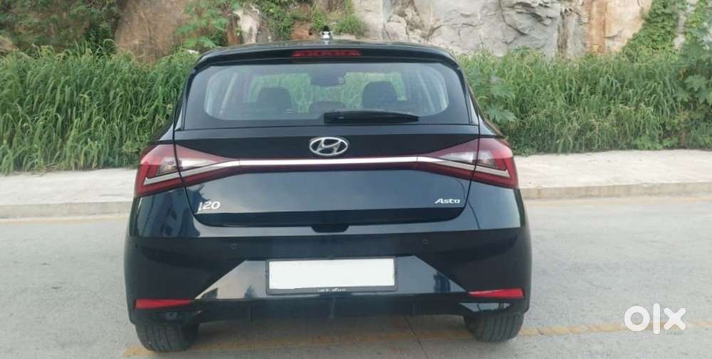 Hyundai I20 Asta (o) 1.2 Mt, 2023, Petrol