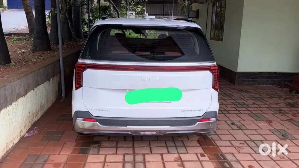 Kia Carnival Limousine 2025