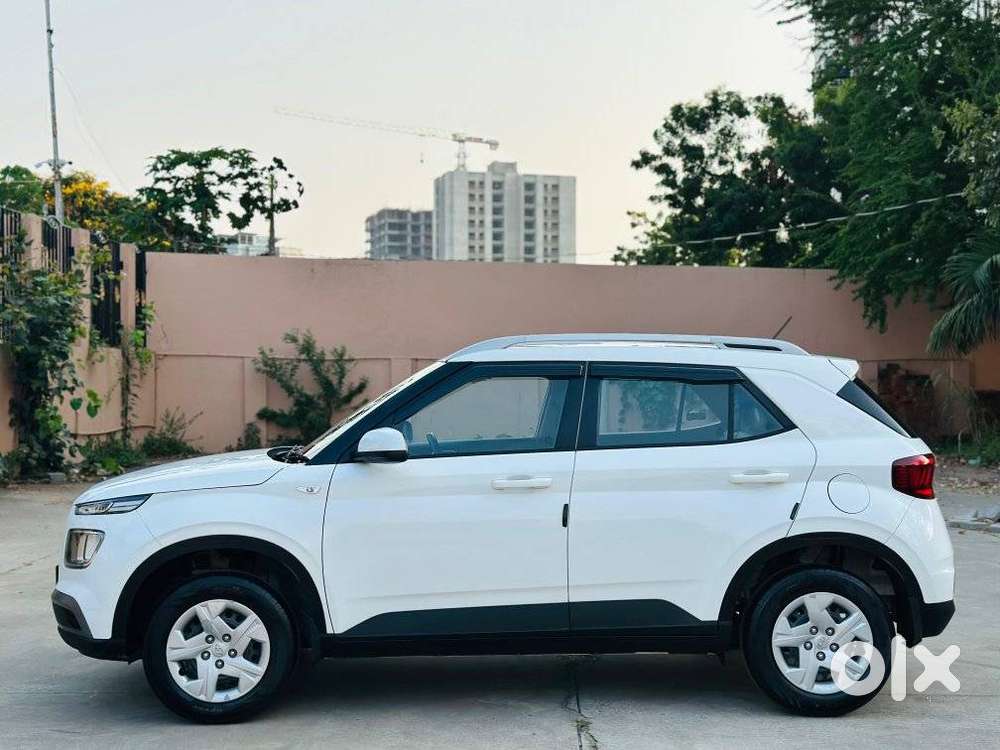 Hyundai Venue S 1.2 Petrol, 2020, Petrol