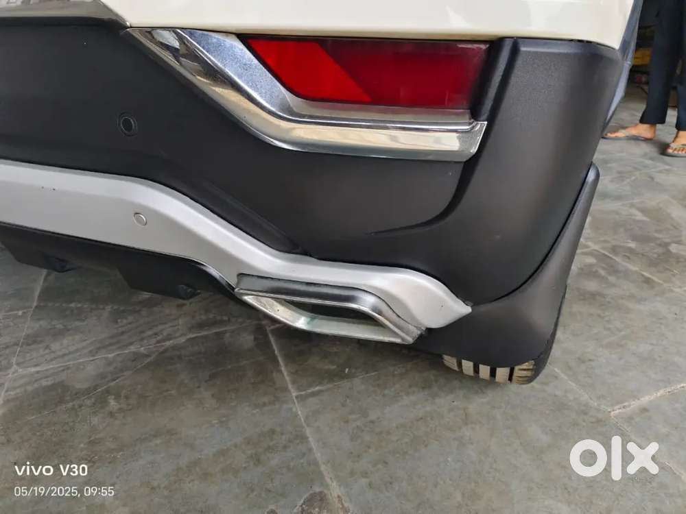 Mahindra Xuv300 Turbosport 2022 Petrol 8000 Km Driven