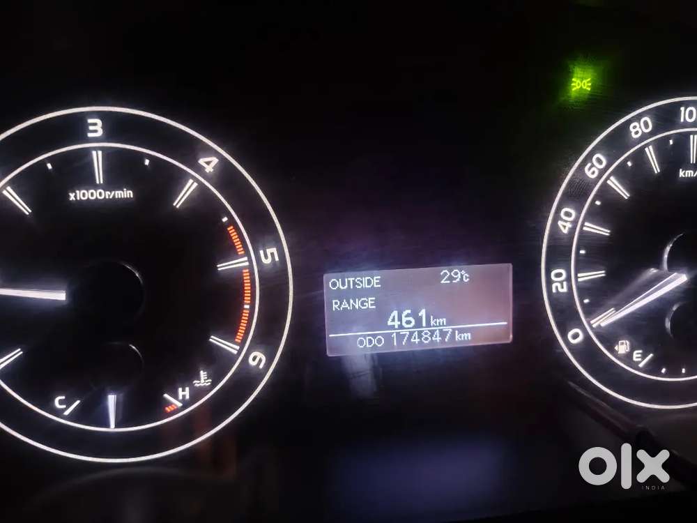 Innova Crysta Well Maintained With Service Record