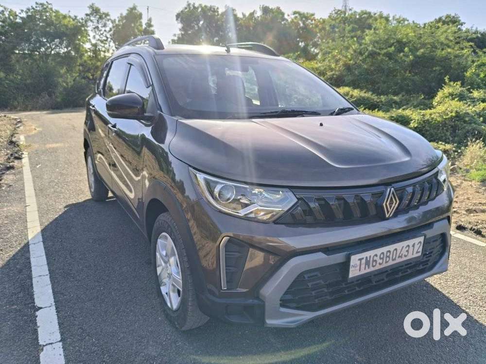 Renault Triber Rxt, 2022, Petrol