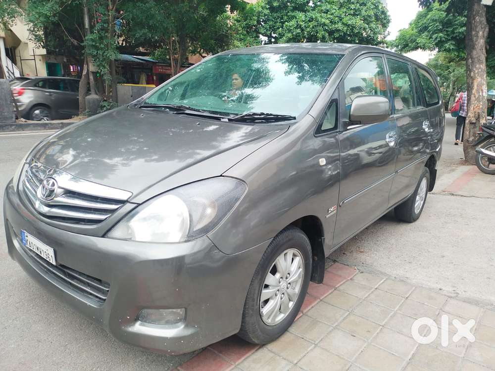 Toyota Innova 2.5 Vx 8 Str, 2011