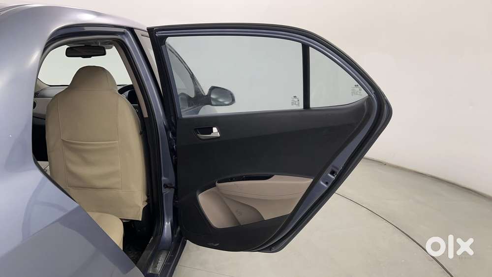 Hyundai Xcent [2017-2020] 1.2 Sx At (o), 2015, Petrol