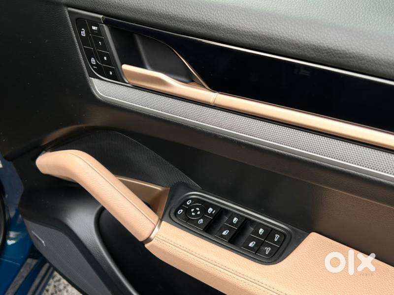 Porsche Cayenne Base, 2025, Petrol