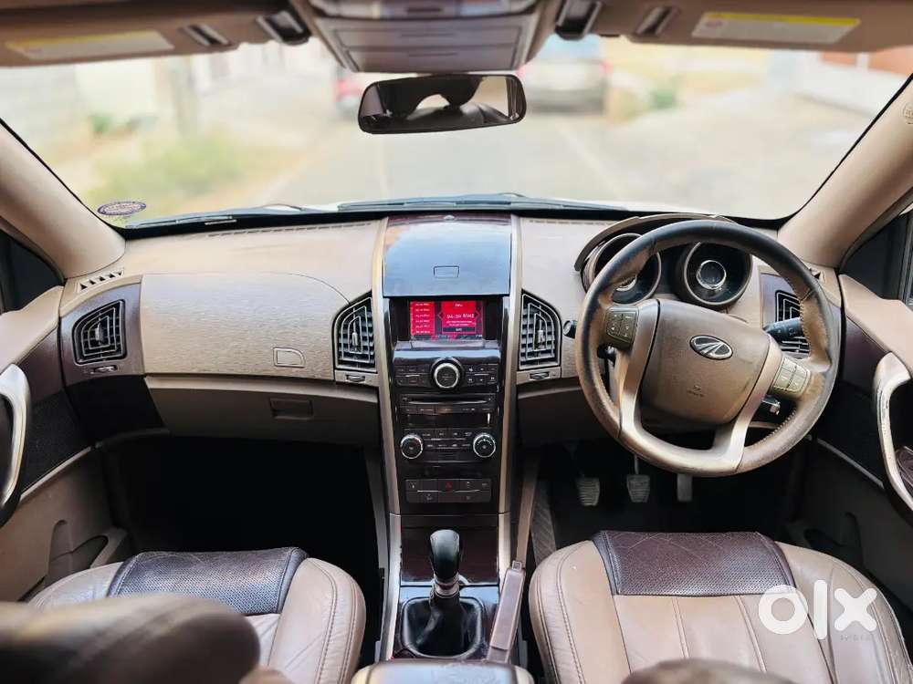 Mahindra Xuv 500 W8 (2013)