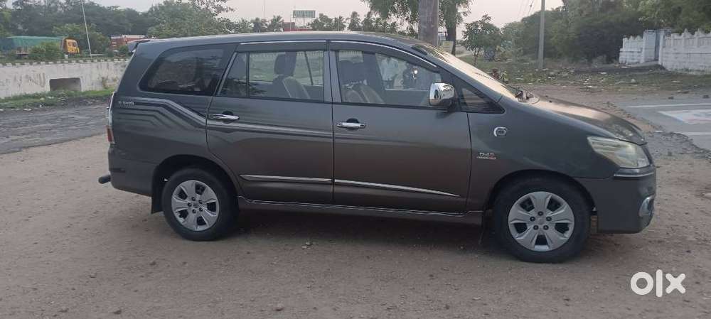 Toyota Innova, 2014