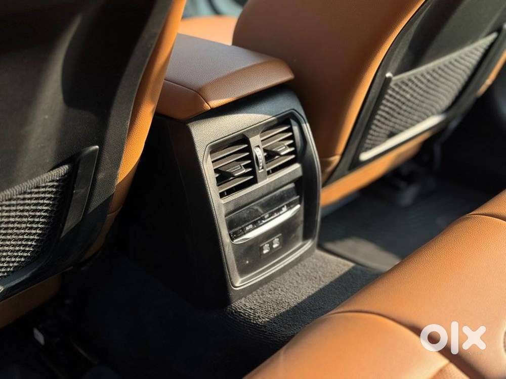 Bmw 3 Series 330i, 2022, Petrol