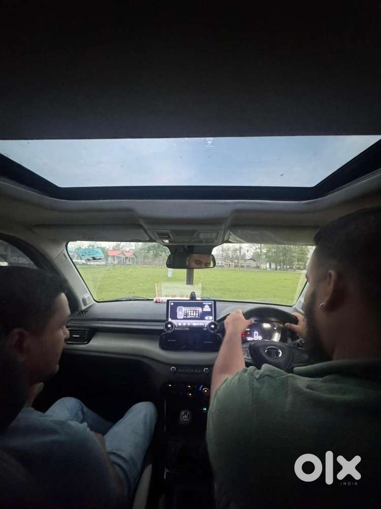 Tata Punch 2025 Petrol Well Maintained