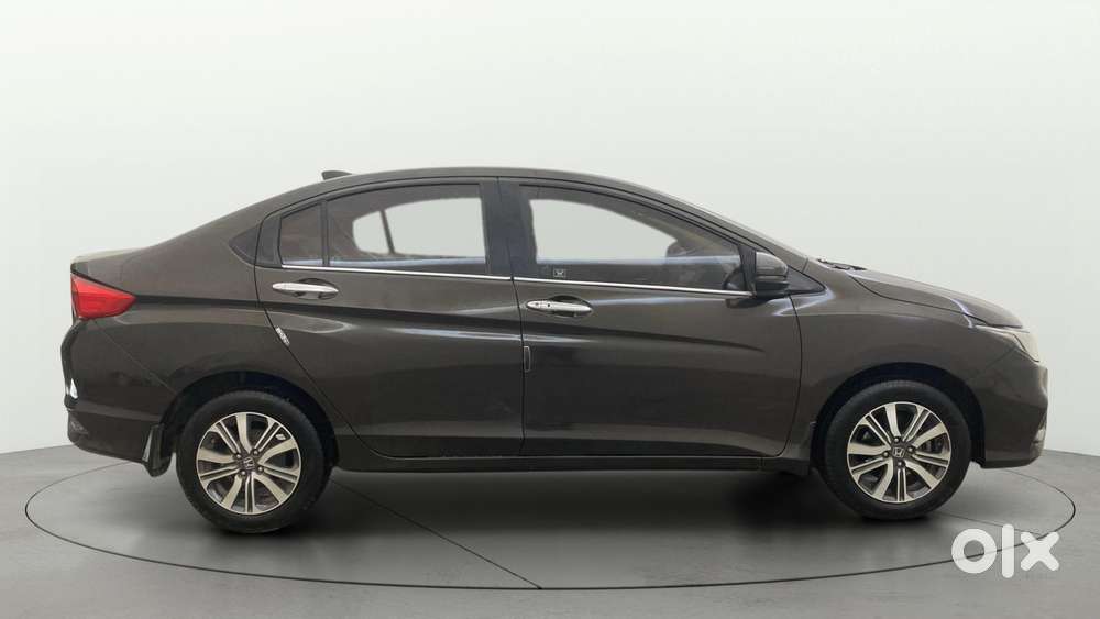 Honda City 1.5 V 5th Gen I-vtec Mt, 2022, Petrol
