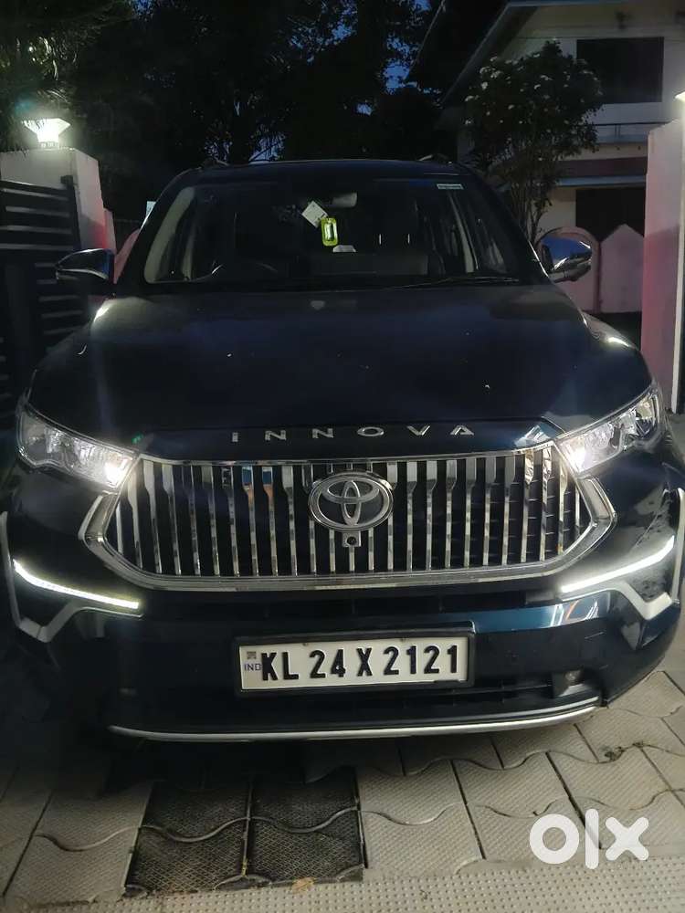 Toyota Innova Hycross 2024 Hybrid