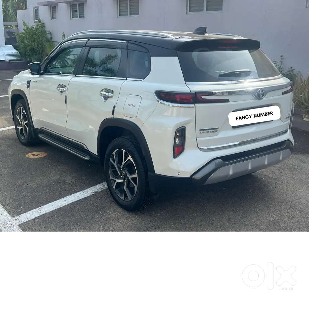 Toyota Hyryder