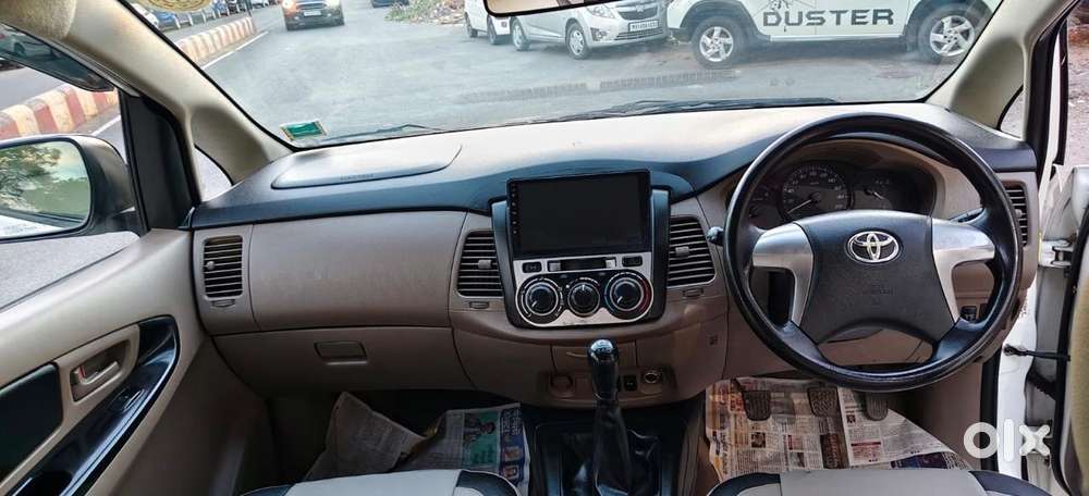 Toyota Innova 2.5 G (diesel) 8 Seater, 2015, Diesel