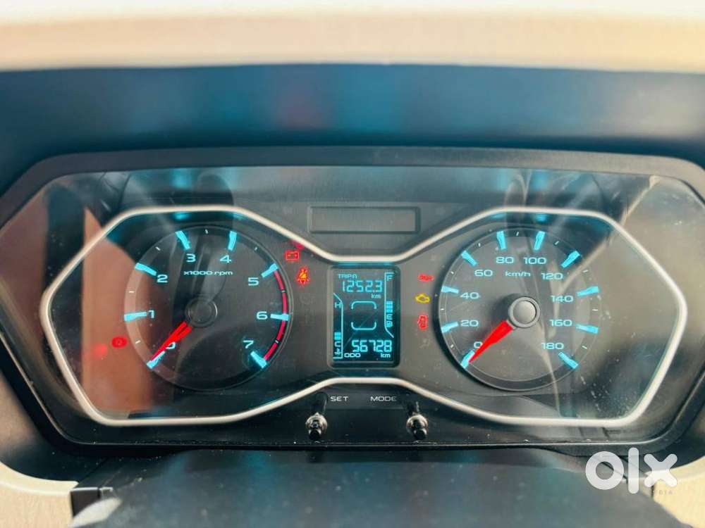 Mahindra Scorpio Classic 2.2 S 11 Mt 7 Str, 2023, Diesel