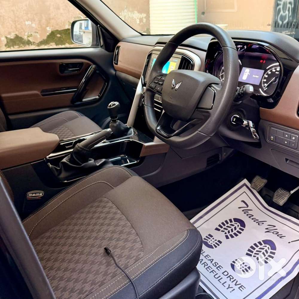 4600 Km / Scorpio N / Z2 Petrol / Base To Top