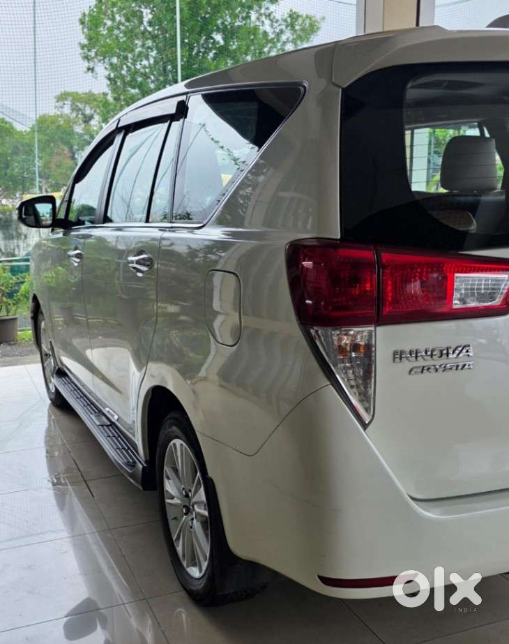 Toyota Innova Crysta 2.8z Automatic, 2018, Diesel