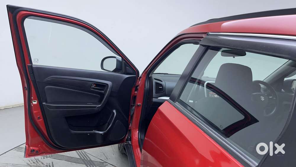 Maruti Suzuki Vitara Brezza 1.5 Vxi At, 2021, Petrol