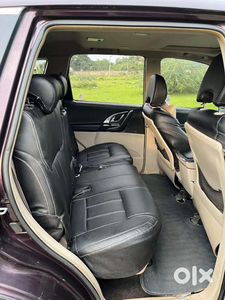 Mahindra Xuv500 2.2 W10 2015