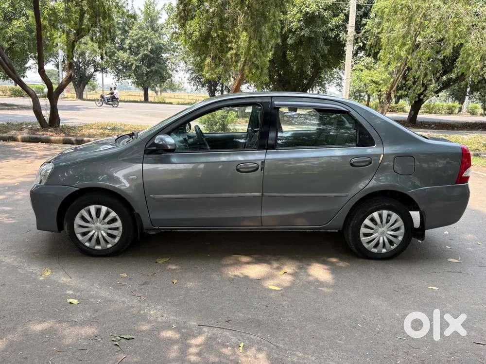 Toyota Etios, 2013, Petrol