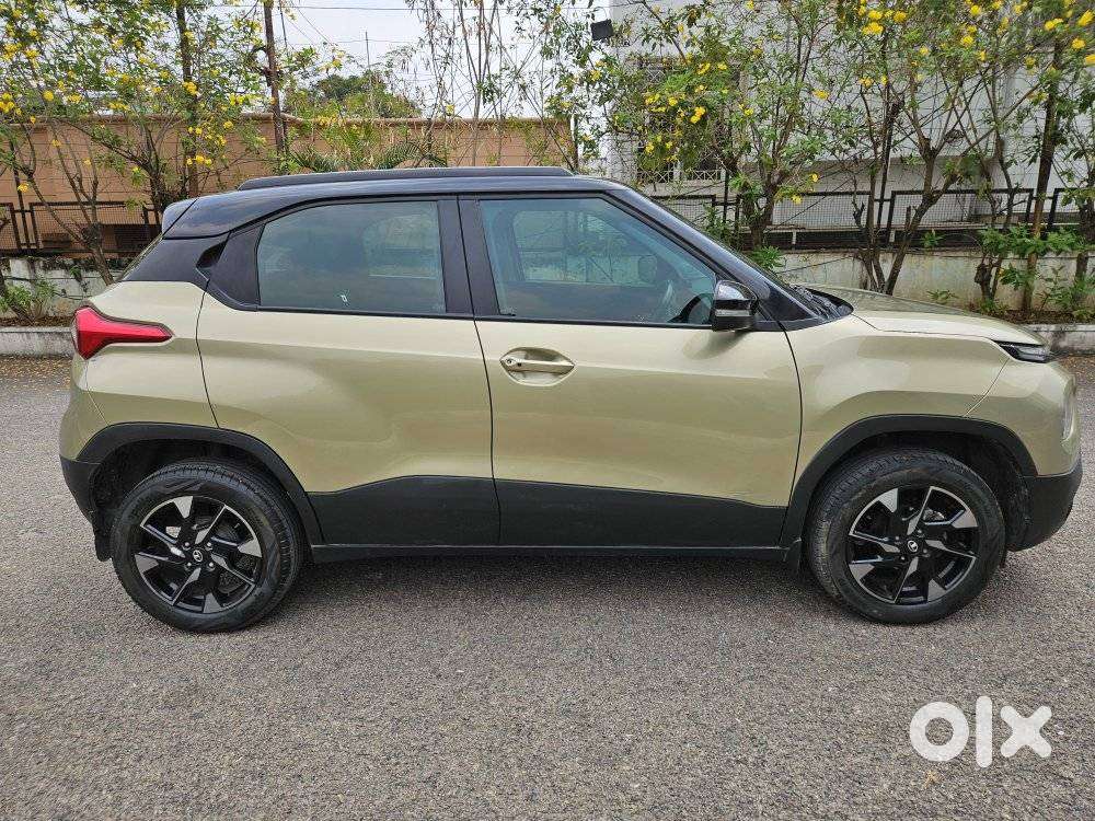 Tata Punch 1.2 Revotron Creative Amt Dual Tone, 2022, Petrol