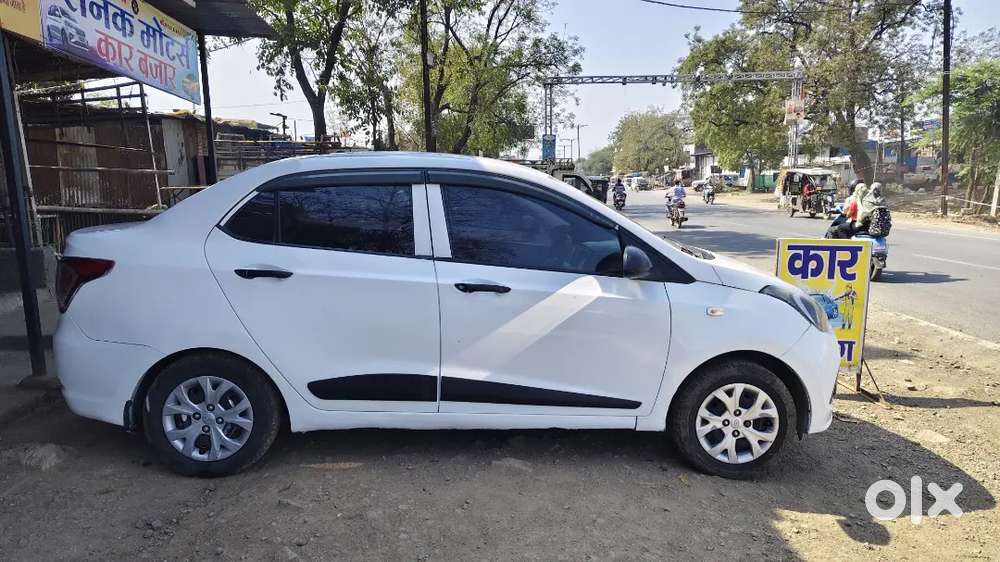 Model 2017 Owner 1 Petrol Plus Cng 2 Power Window Location Ujjain .