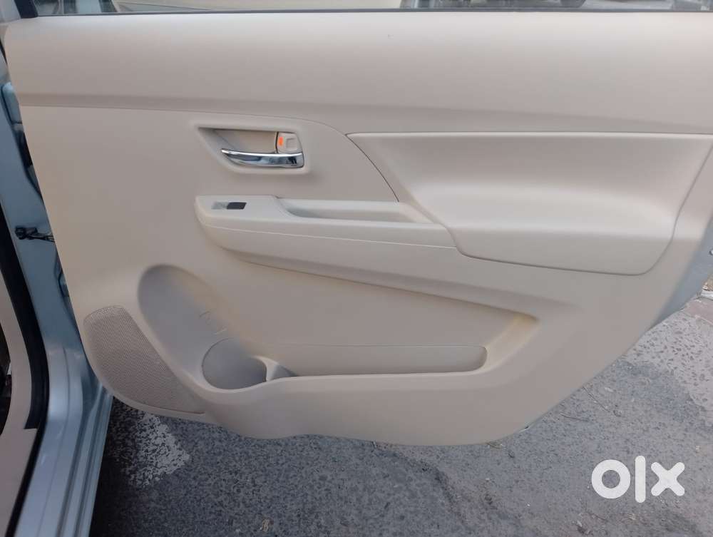 Maruti Suzuki Ertiga Vxi (o) Cng, 2025, Cng & Hybrids