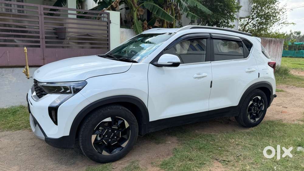 Kia Sonet 2025 Petrol 16000 Km Driven