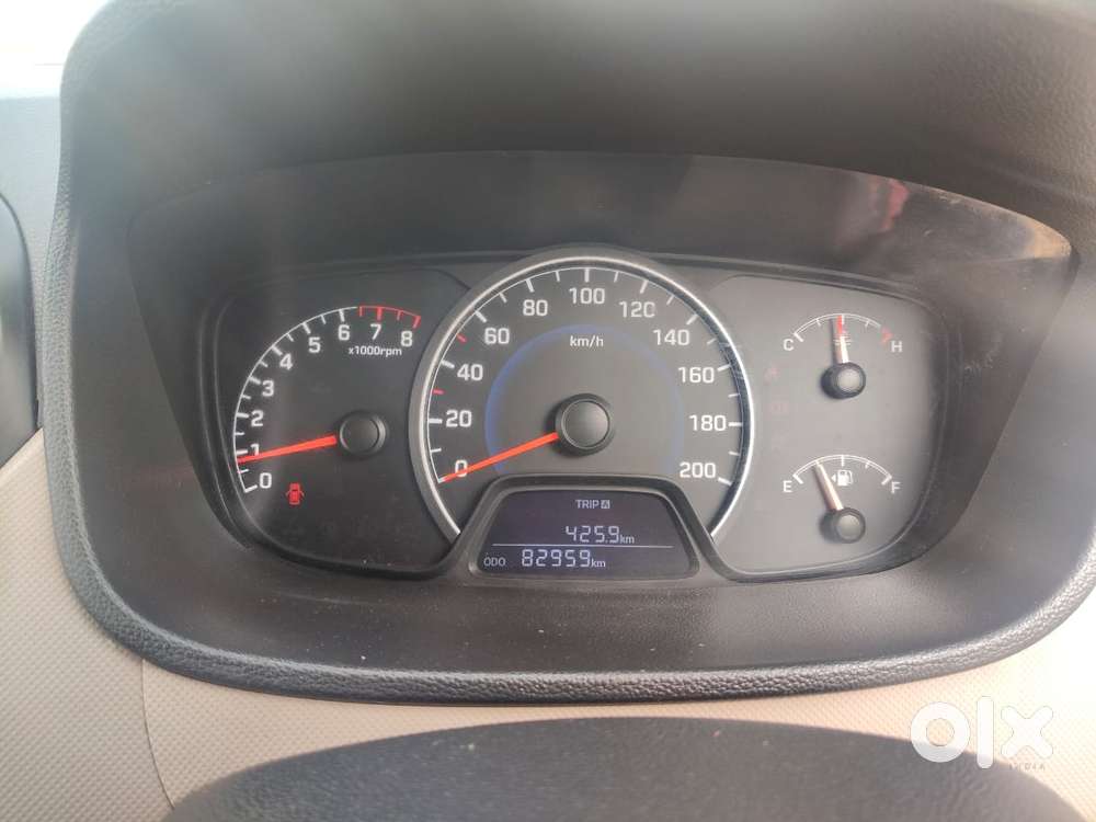 Hyundai Grand I10 2013-2016 Sportz, 2015, Petrol