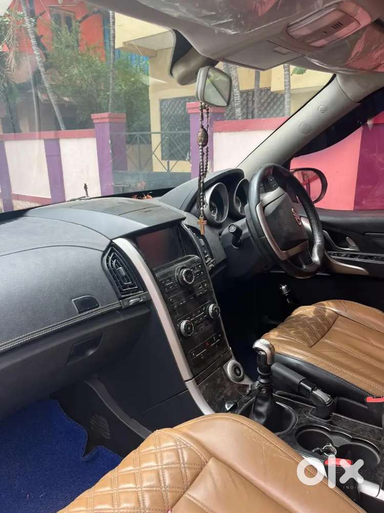 Mahindra Xuv500 2.2 W11 2019