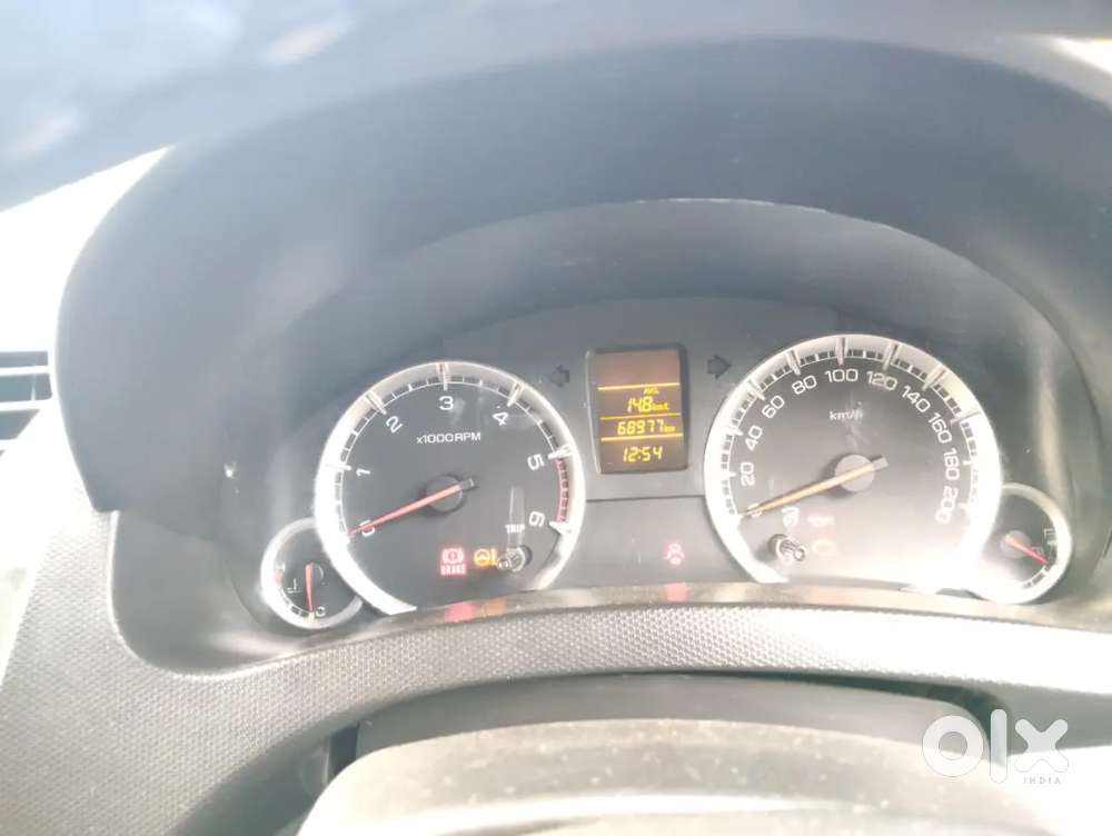 Maruti Suzuki Swift Vxi (o) Petrol
